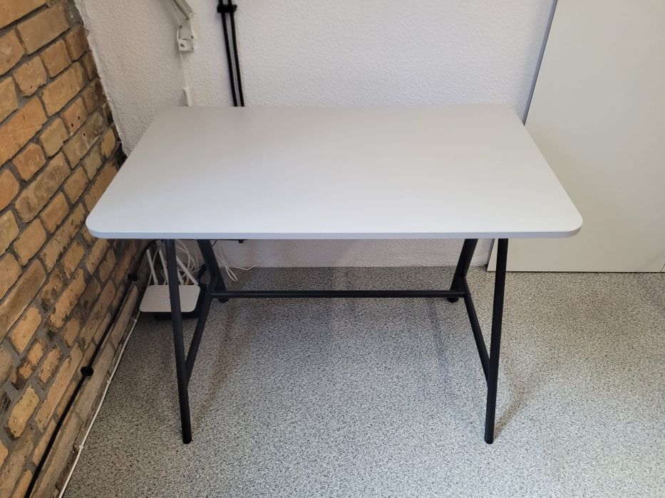 Biurko IKEA GLADHÖJDEN regulowane podnoszone 100*60 bardzo dobry stan