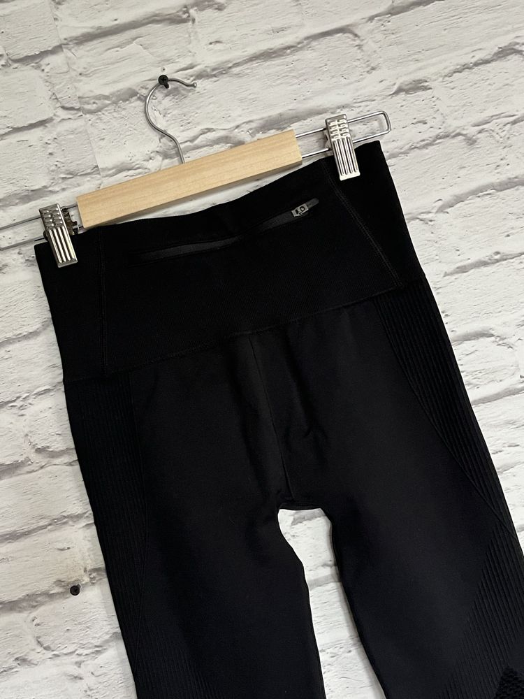 Czarne legginsy push up nowe xs