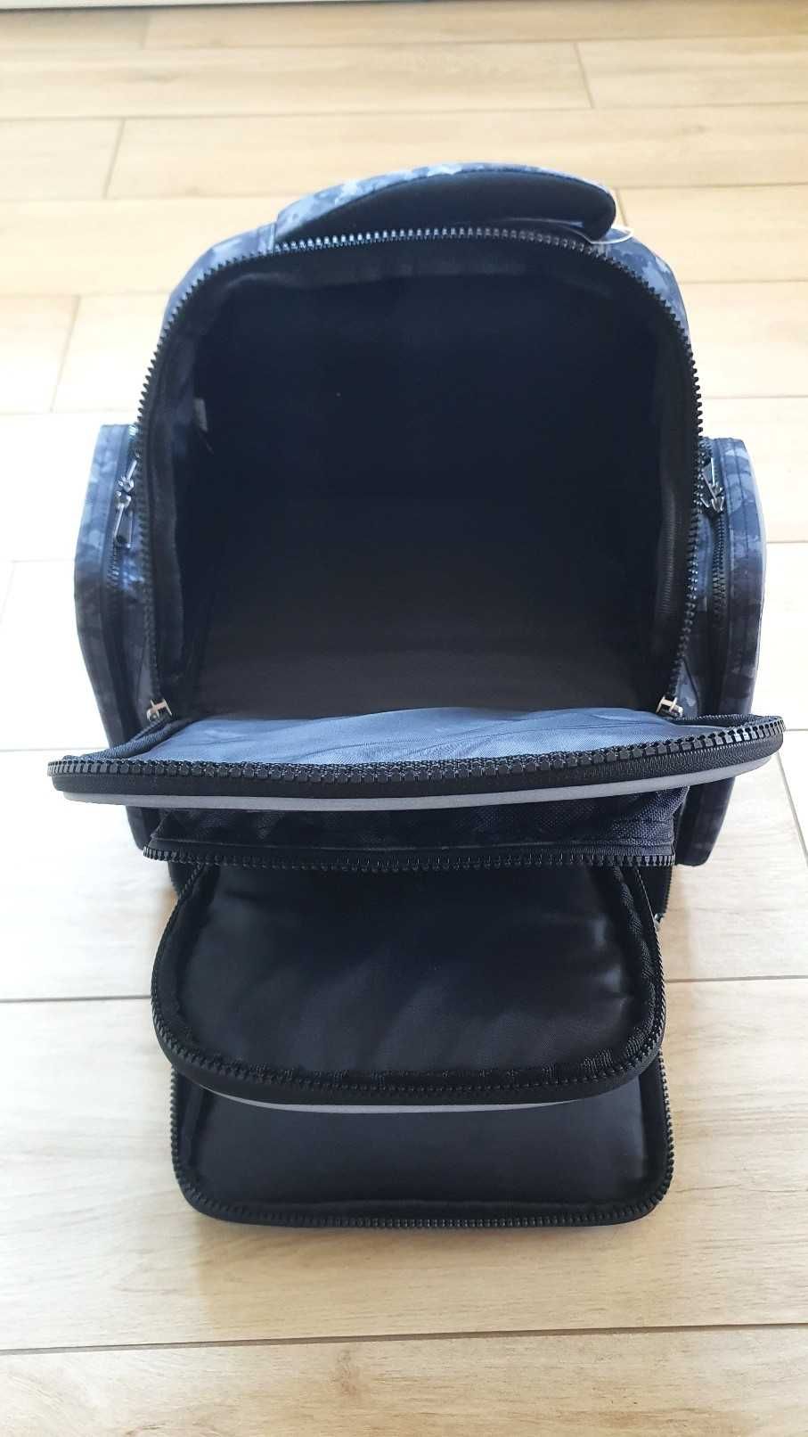 Solidny plecak wędkarski z 4 pudełkami Berkley URBN Back Pack