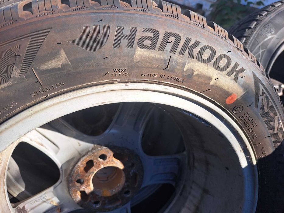 Opony zimowe na felgach aluminiowych Borbet 205/55 R16