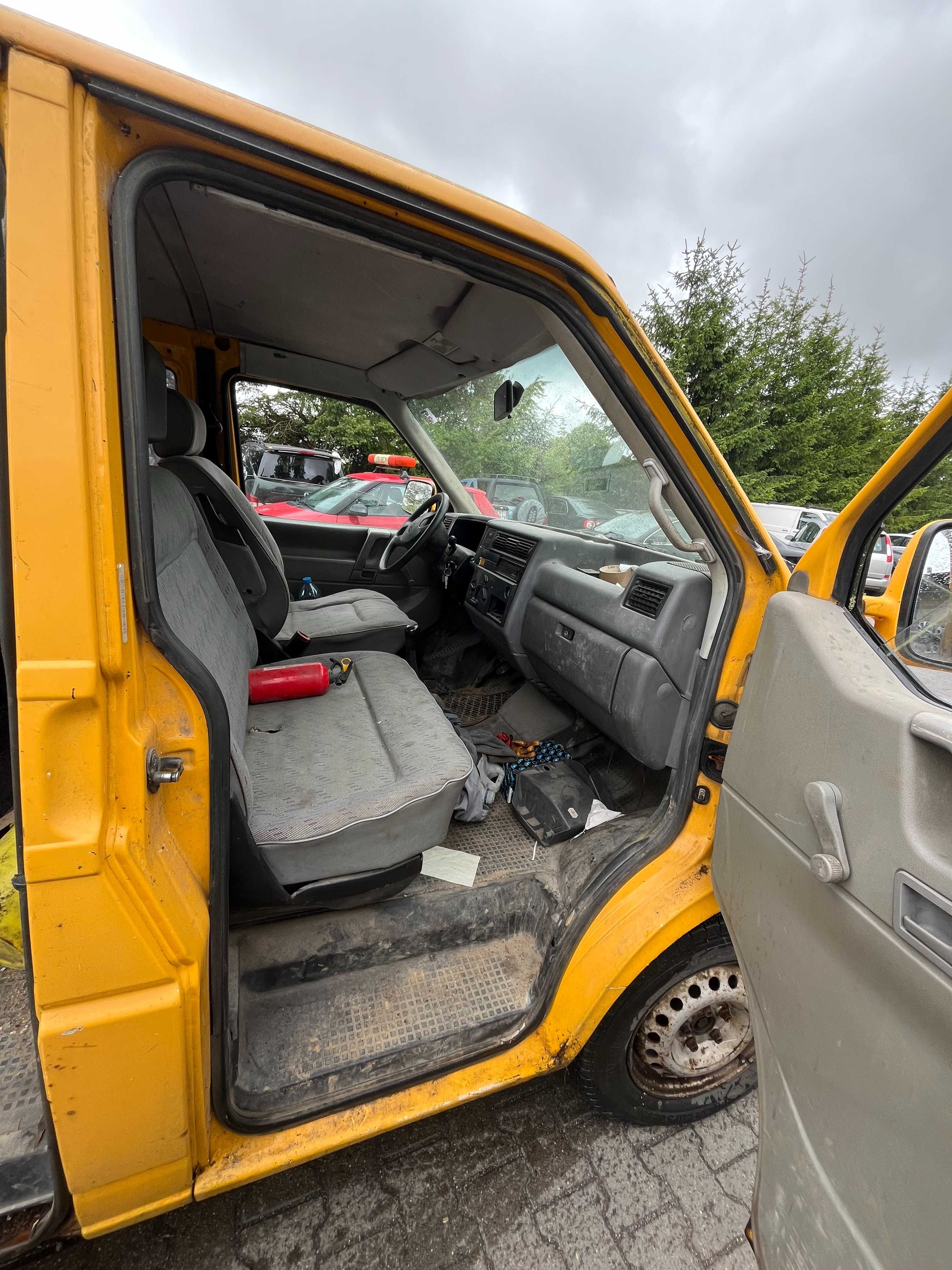 Volkswagen Transporter T4 2,5TDI, 9 osobowy