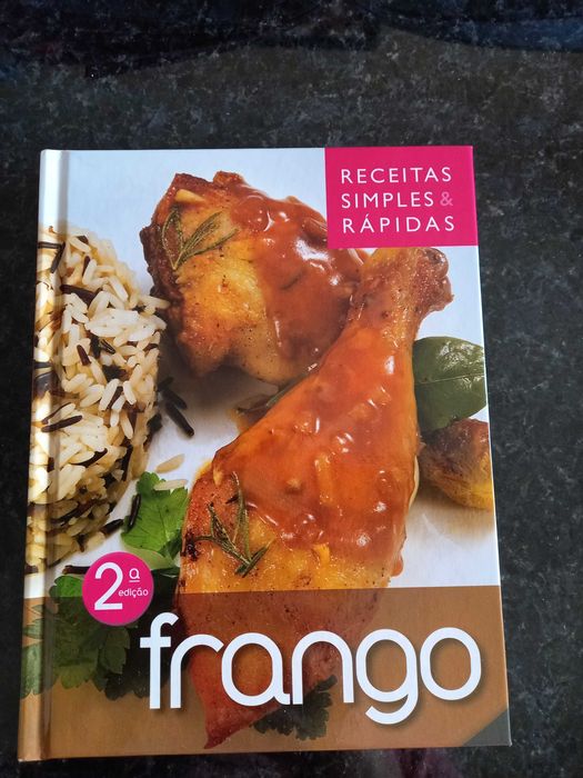 Livros de receitas saladas e frango