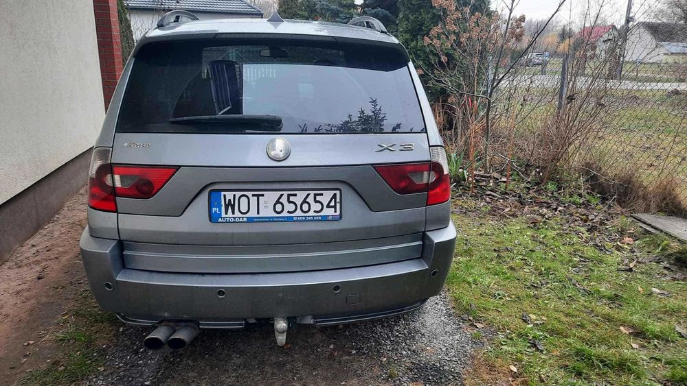 samochód osobowy BMW X3