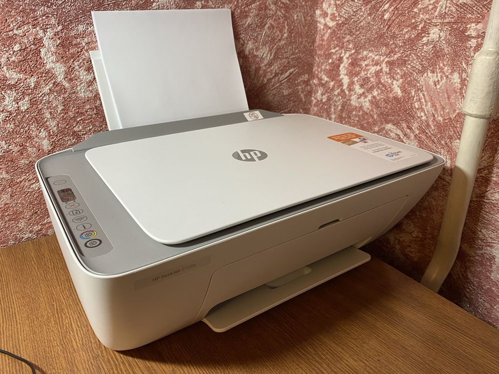 Принтер БФП HP 2720e