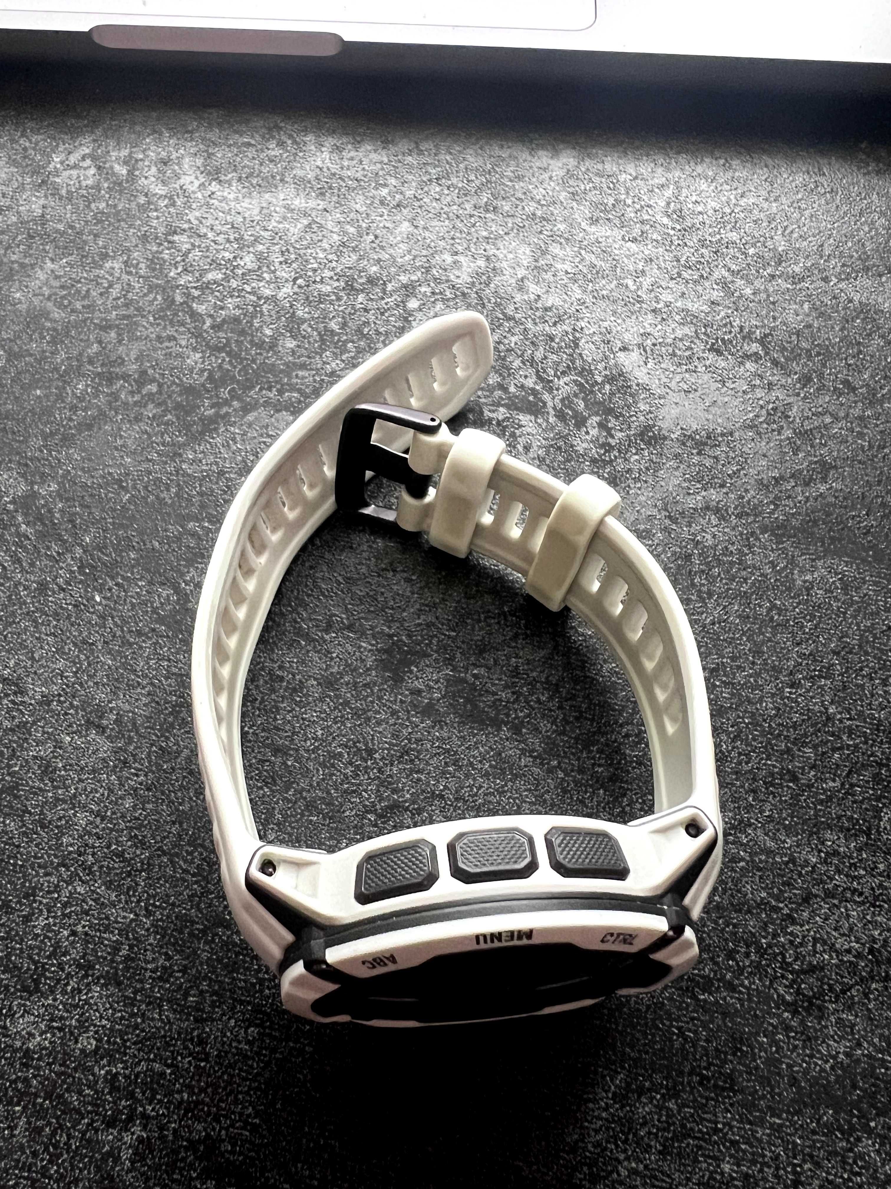 Garmin Instinct 2X Solar Whitestone б/у.