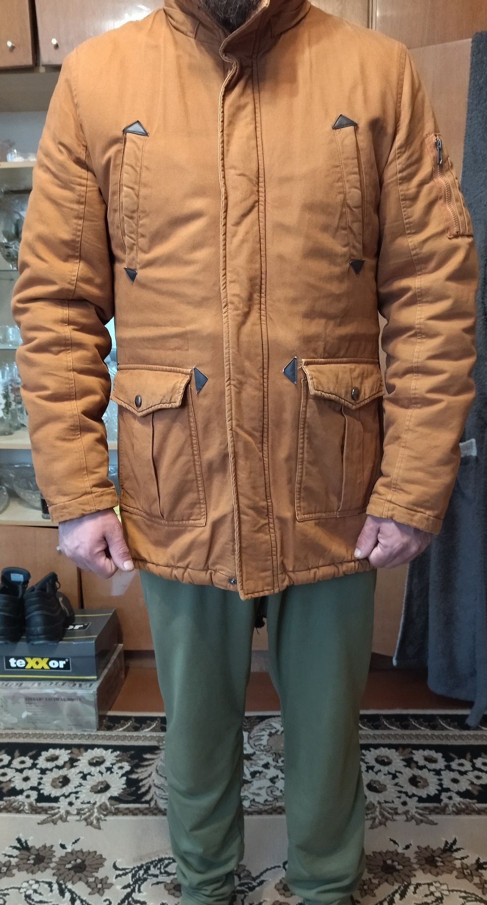 Куртка зимня. Розмір XL