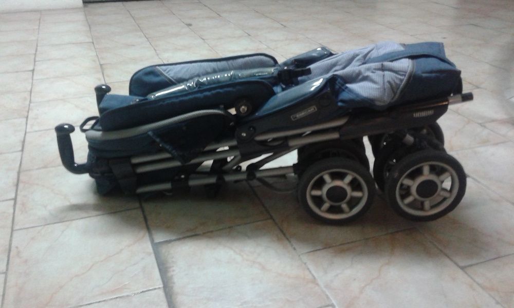 Carrinho de Passeio Bebécar