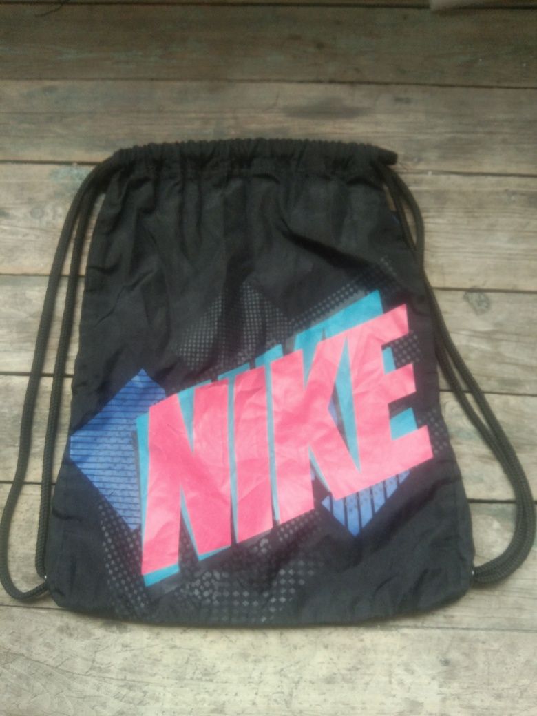 Спортивна сумка NIKE original limit edition