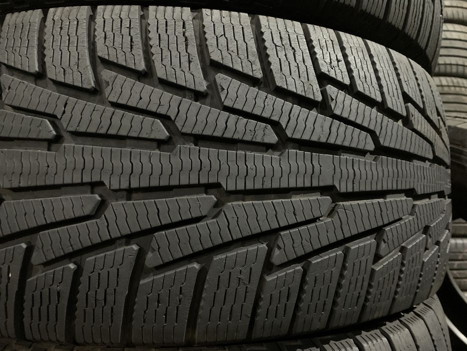 Комплект шин б/у зима 215/55 17 Nokian Nordman RS 2