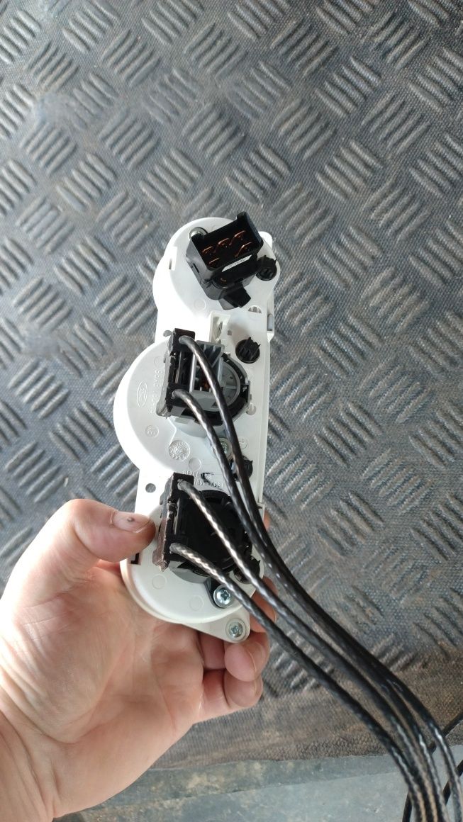 Panel nawiewu z linkami ford focus mk1