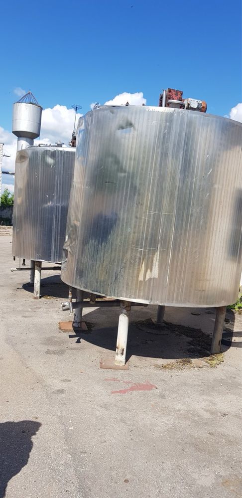 Продам молочные ёмкости 6.3 куб