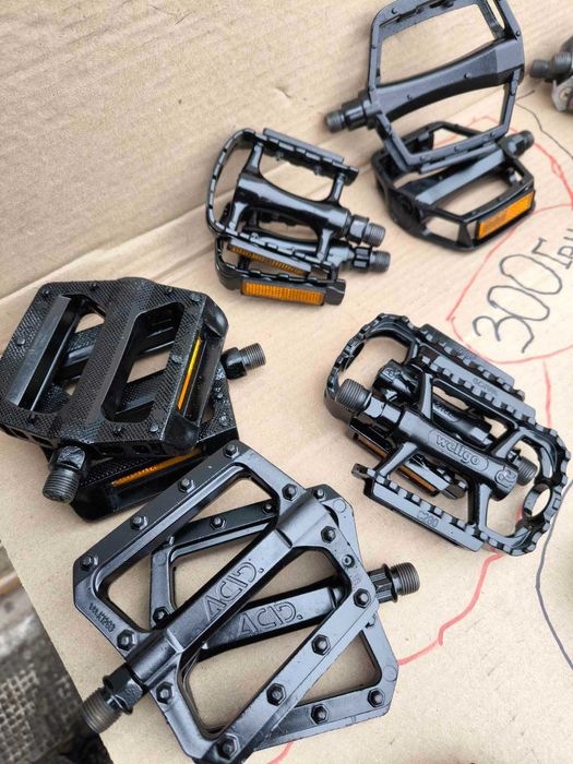 Педали на велосипед