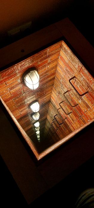 Столик журнальний з ефектом тунелю (безкінечності),В-60, Ш-70