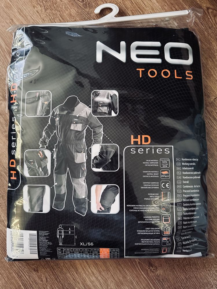 Kombinezor roboczy NEO TOOLS XL (56)