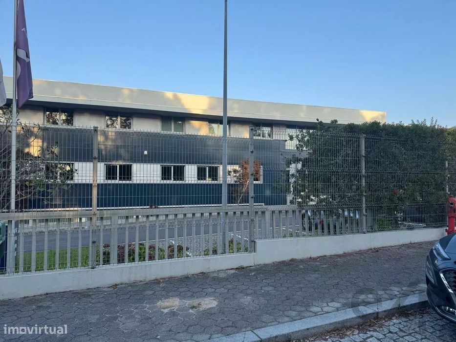 Terreno para armazém em ZI referência