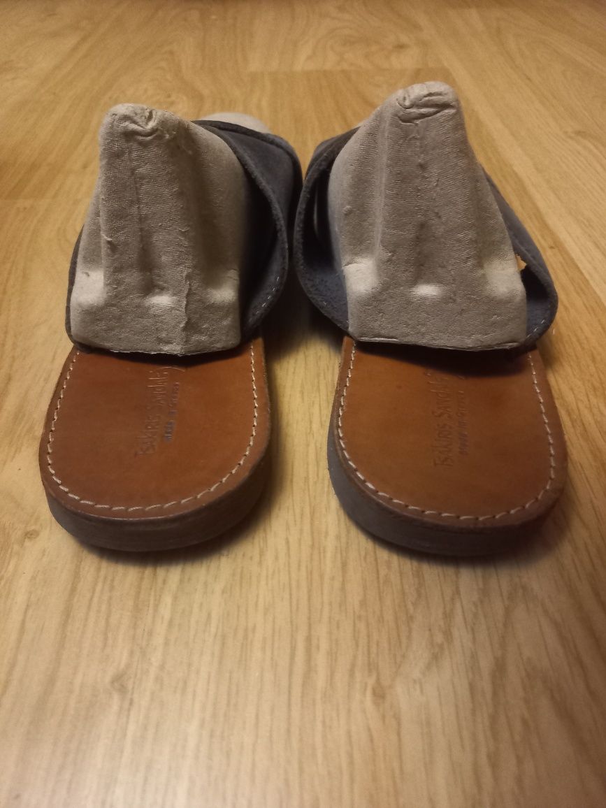 Мужские новые кожаные шлепанцы Tsakiris Sandals 44 p.