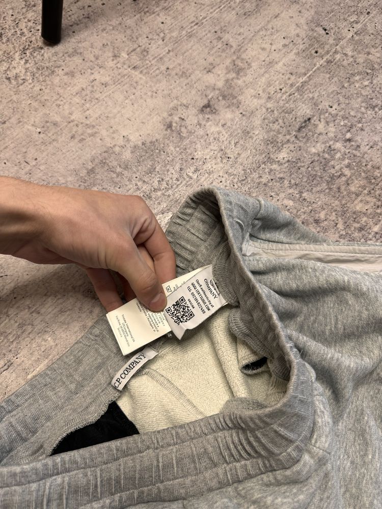 Штани спортивні C.P. Company nylon
