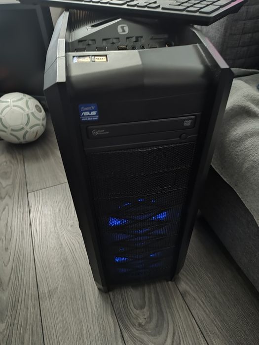 Komputer Asus i7, 32 GB ram, 256 GB SSD, 1 TB,gtx1050ti4gb