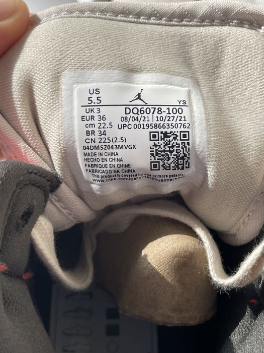 Air Jordan 1 Mid SE Black Toe 2022