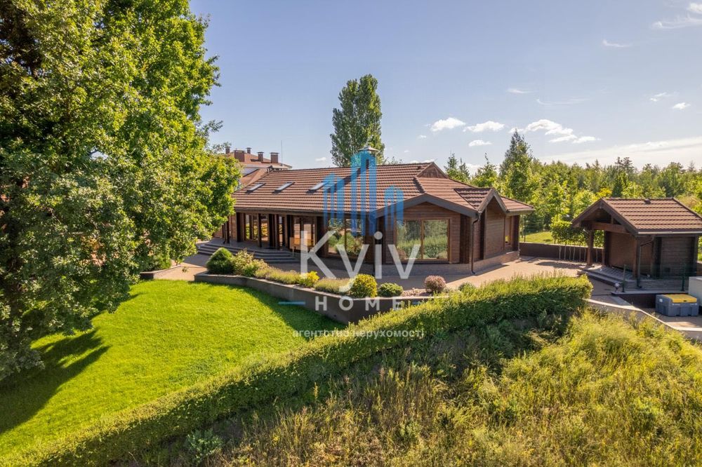 Єлітна Садиба з Сауною та Гостьовим Будинком