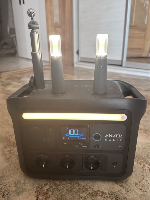 Зарядна станція Anker