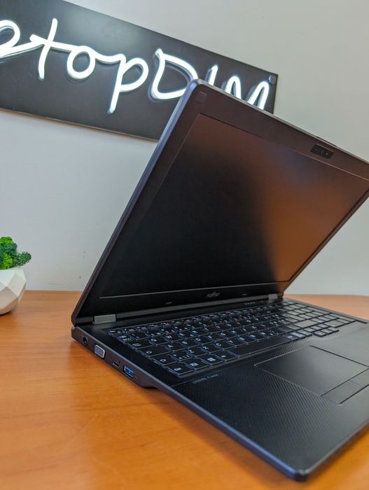 Ноутбук Fujitsu LIFEBOOK E548/i3-7130U/8/256/14/HD/гарантія9міс