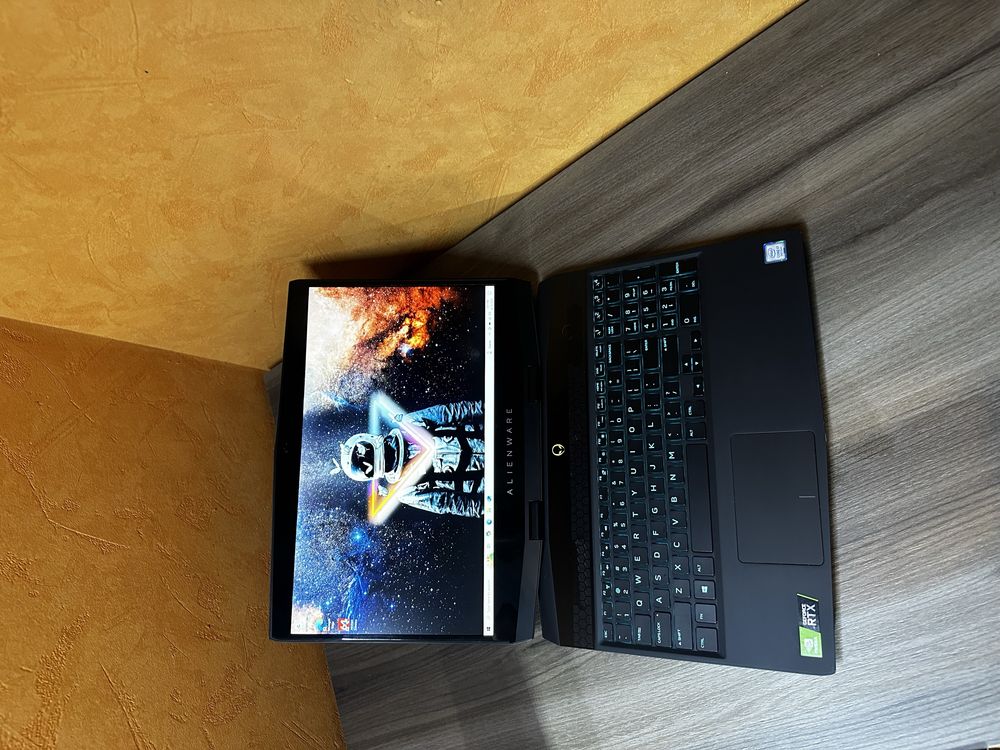 ТОП ІГРОВИЙ ALIENWARE(Core i7-9750/RTX2070 8GB/240HZ IPS/16D4/512SSD)