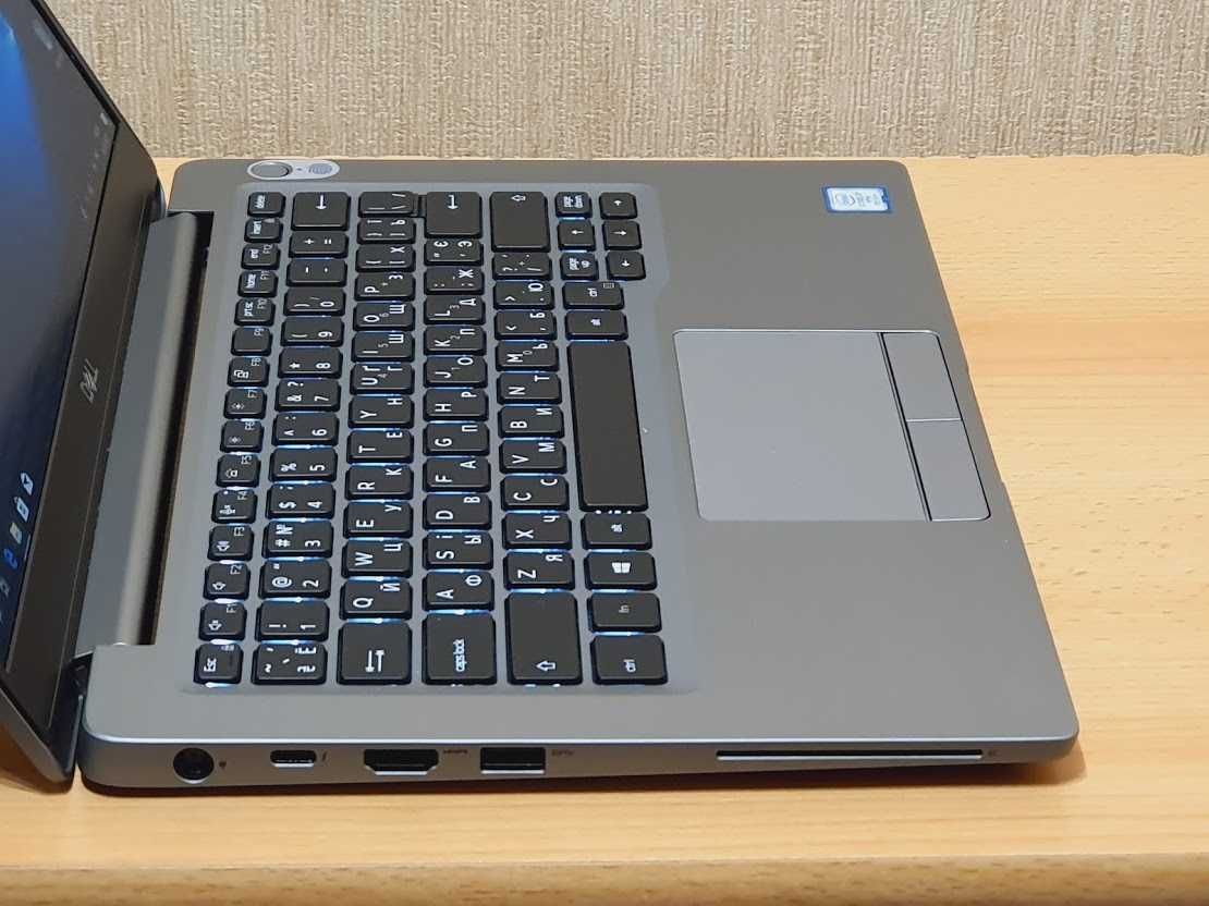 Ноутбук Dell Latitude 7300 Intel Core i5-8365U RAM 16Gb Батарея 9годин