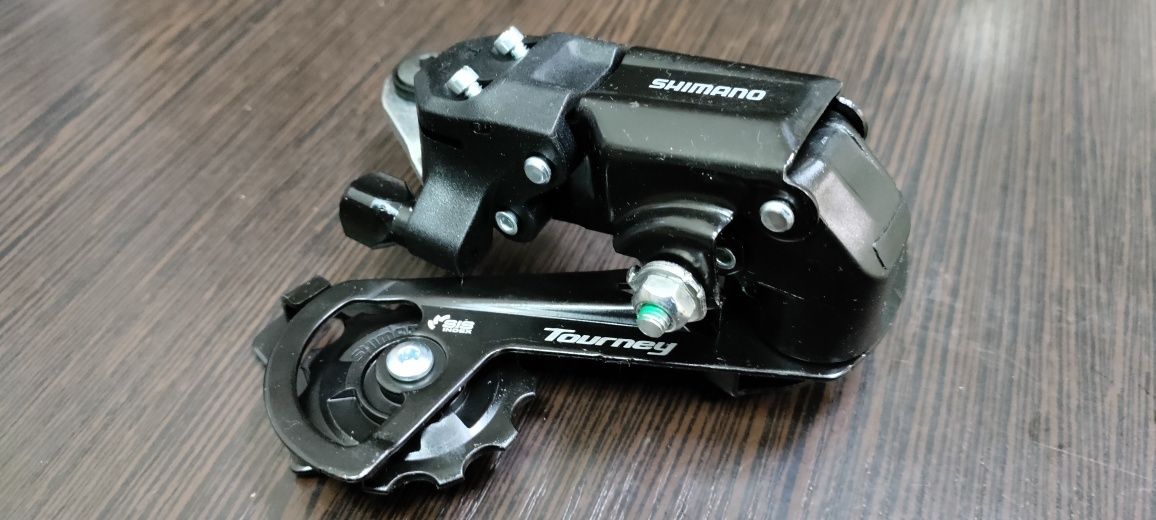 Переключатель задн. индекс. 7-к черн. SHIMANO RD-TY200