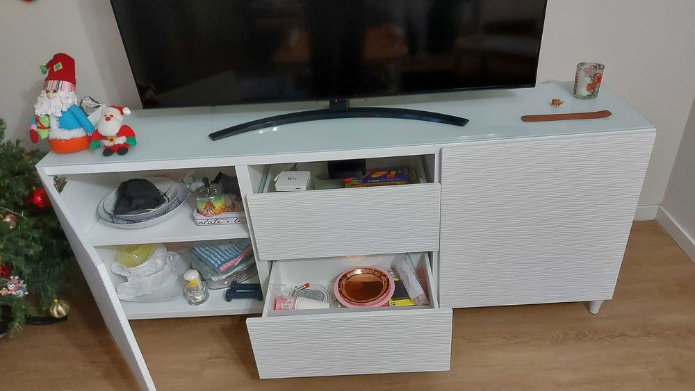 Movel para TV com gavetas