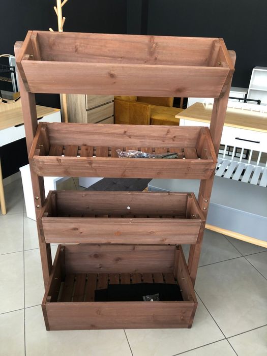 Drewniana doniczka kwietnik cztery poziomy