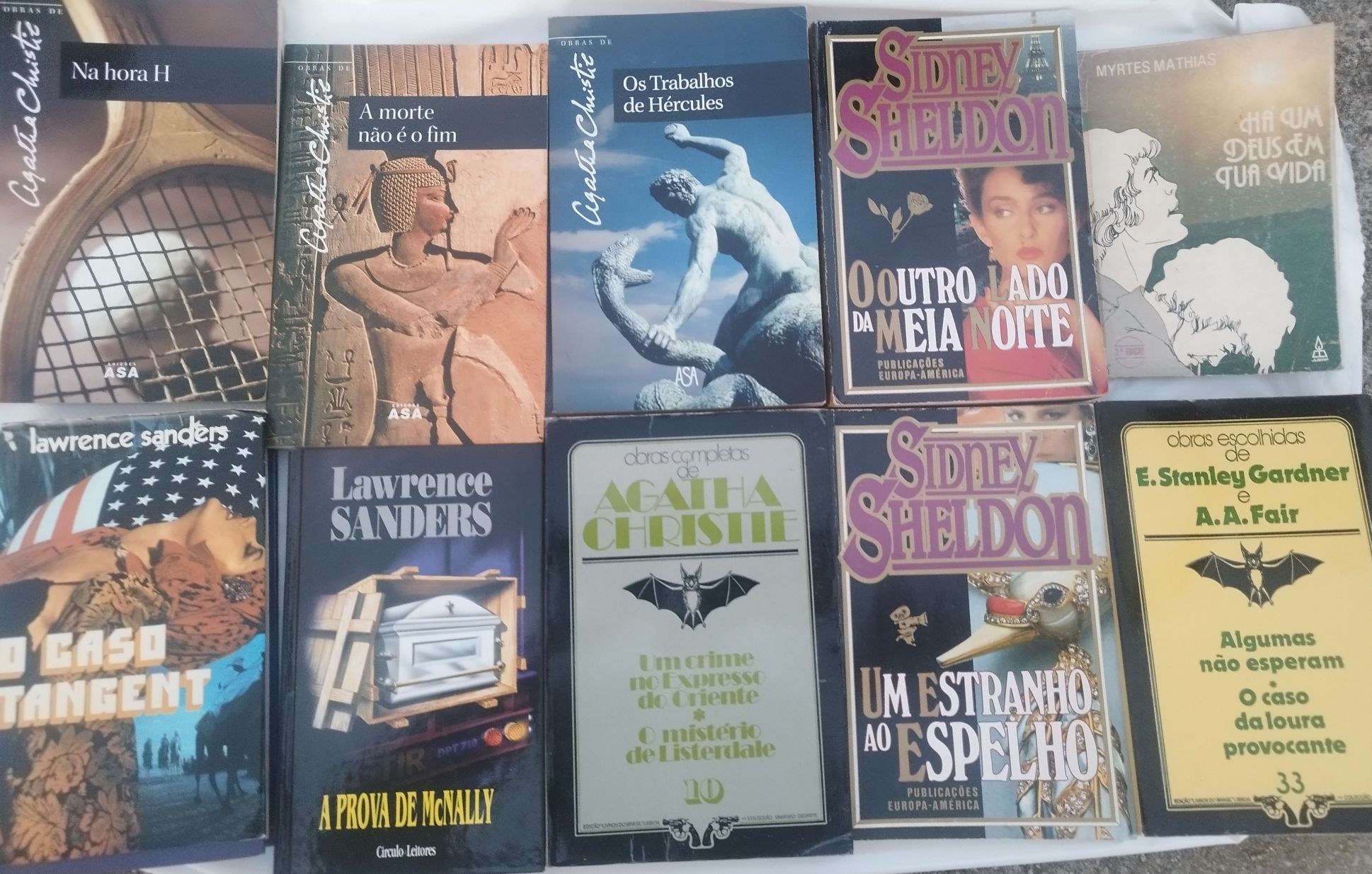 Livro de vários temas