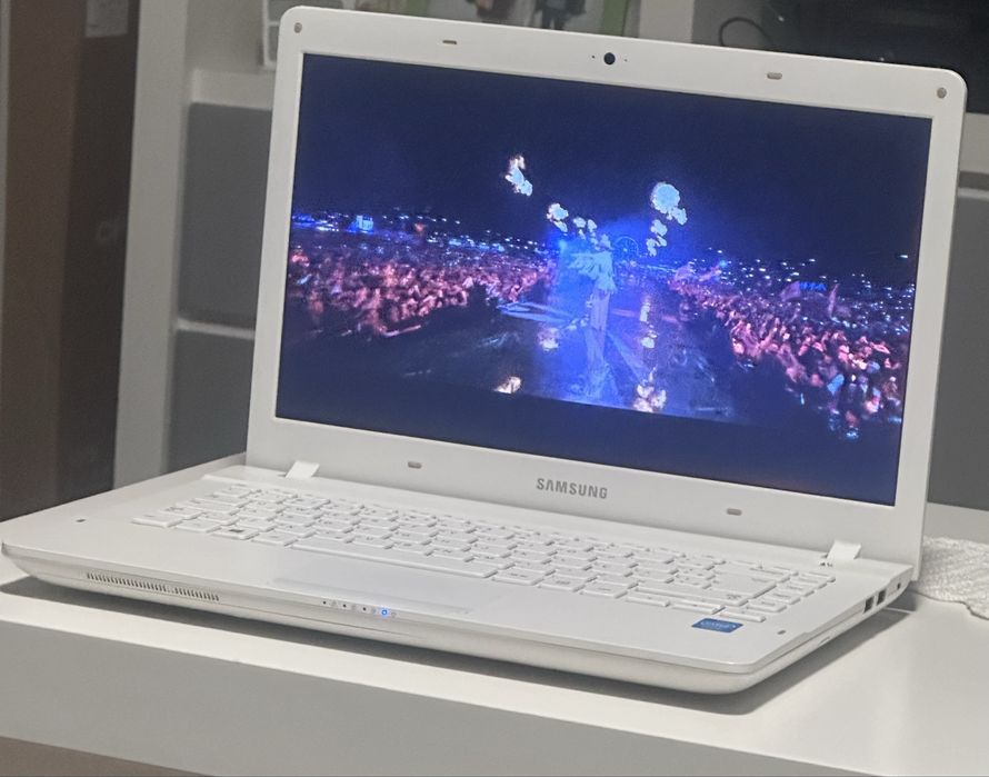 Portátil Samsung em excelente estado