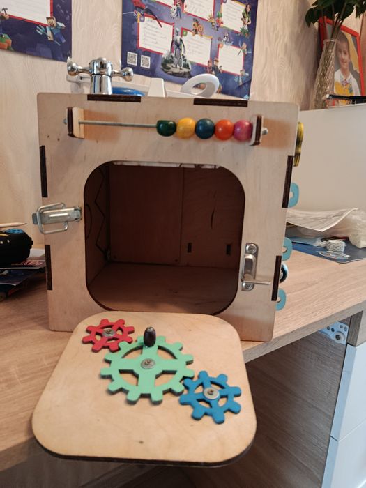 Бізі куб, бізікуб