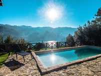 Casa de férias no coração do Gerês - piscina e vista sobre o rio
