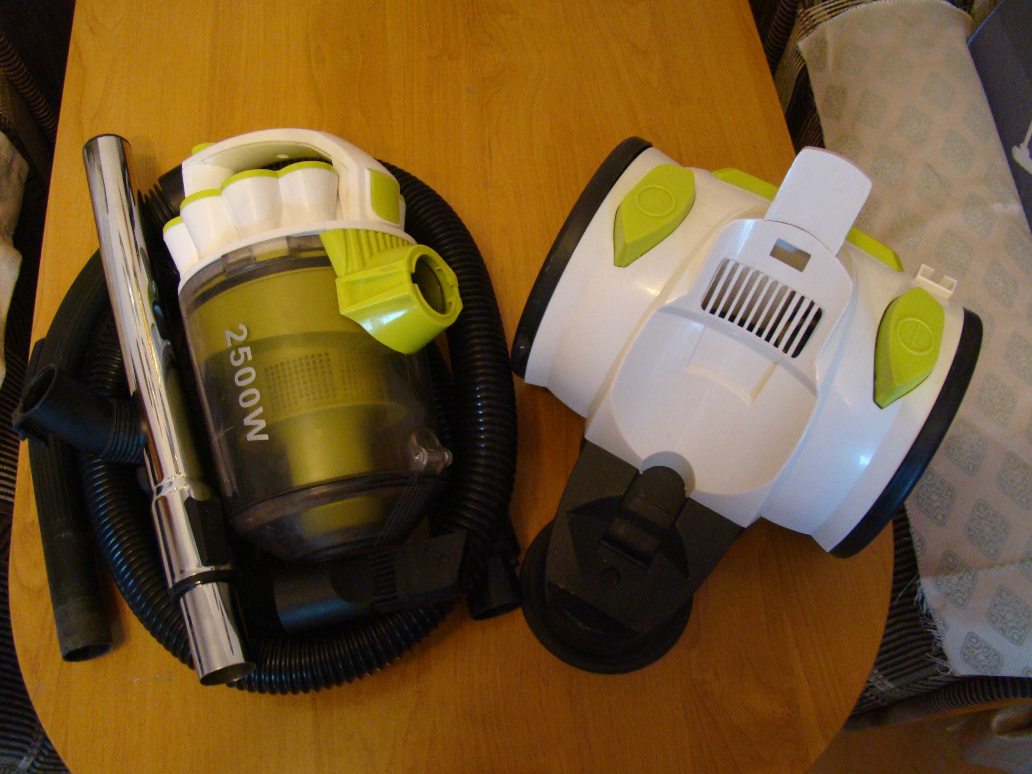 Вакуумный пылесос Vacuum Cleaner модель RB-651 2500W