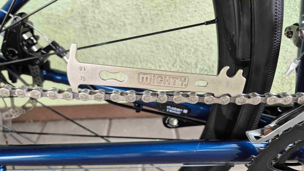 TREK domane r44 AL2 gravel road+ sztywne osie