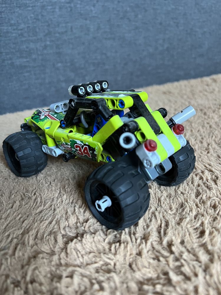 LEGO TECHNIC 42027 Pustynna wyścigówka