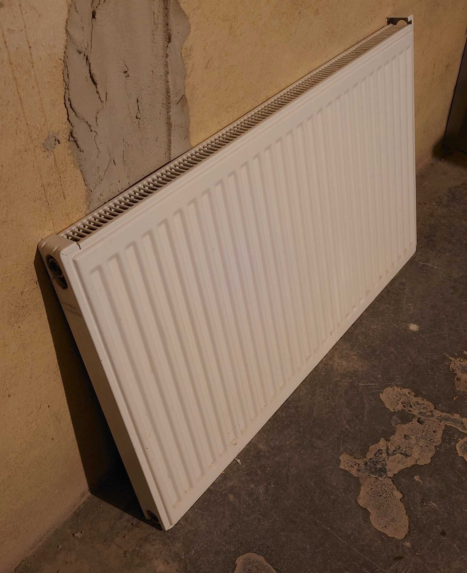 Instalacja grzewcza kaloryfery plus rurki miedziane otuliny