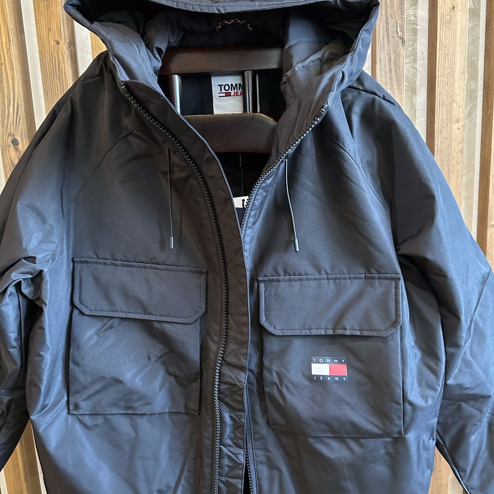 Tommy  Jeans . Куртка чоловіча. Оригінал . Нова. Розмір. - L ; XL
