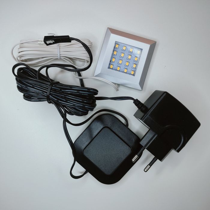 Lampka led do podświetlenia szafki