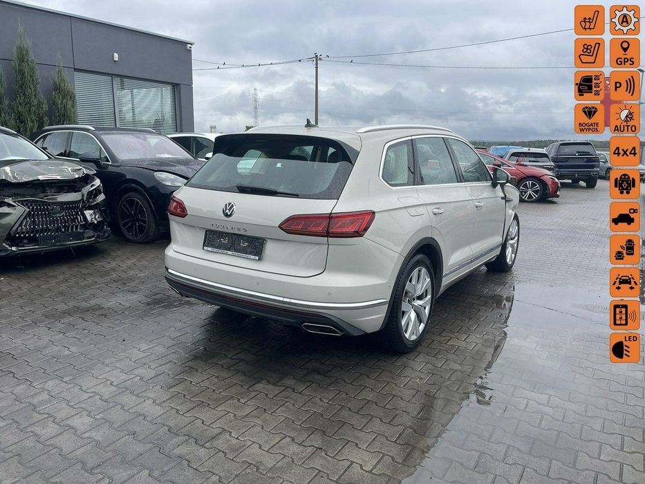 Volkswagen Touareg Automat Pamięć Klima:4 strefy Pneumatyka Kamery360 285KM