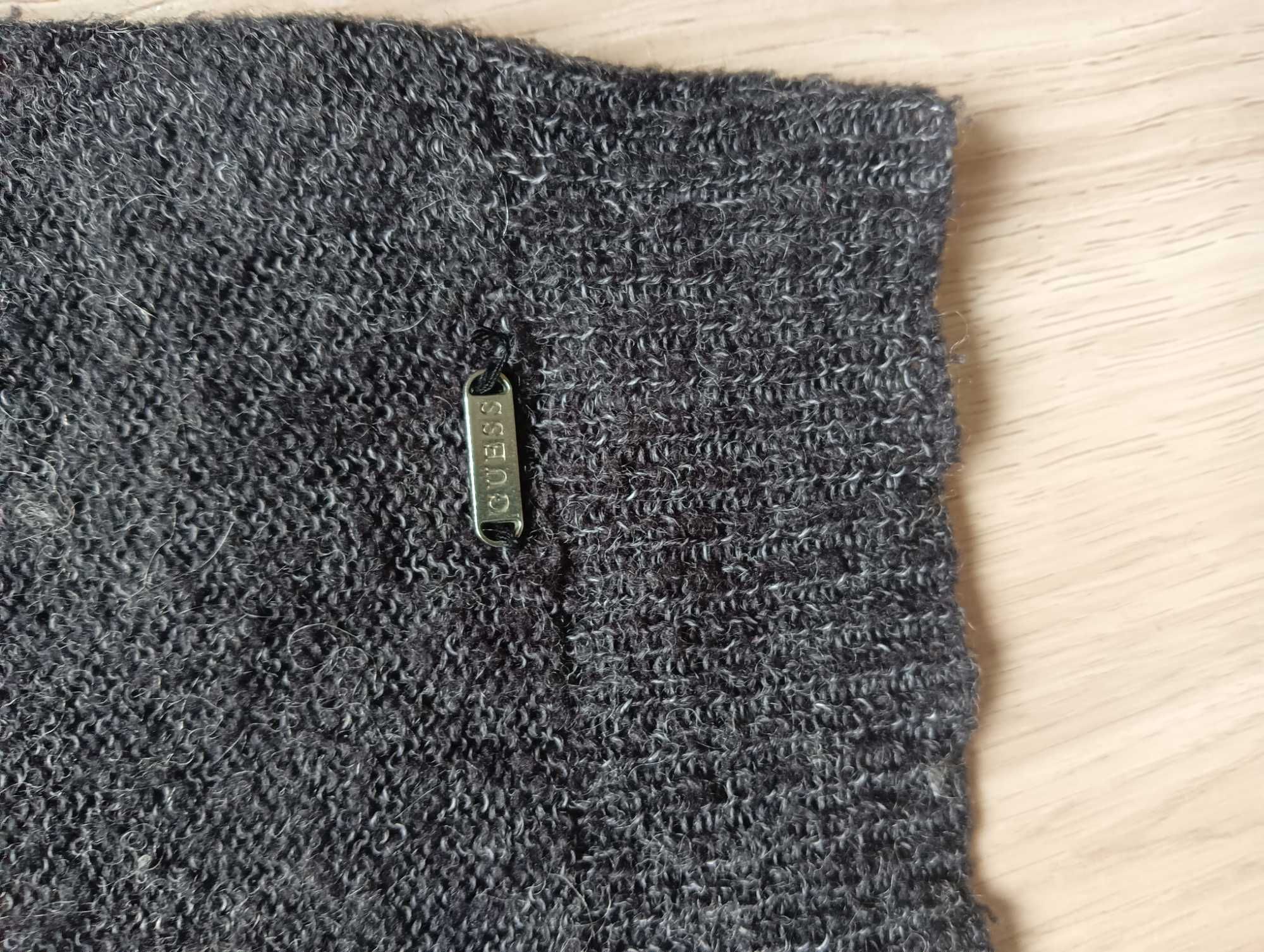 Sweterek damski firmy Guess r M/38 szary