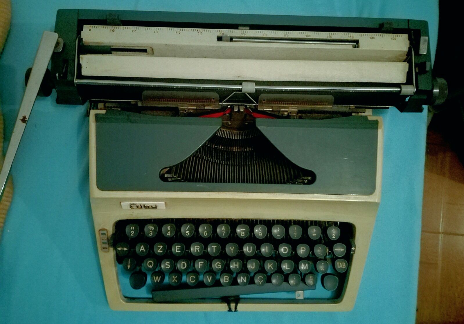 Maquina de escrever antiga Erika