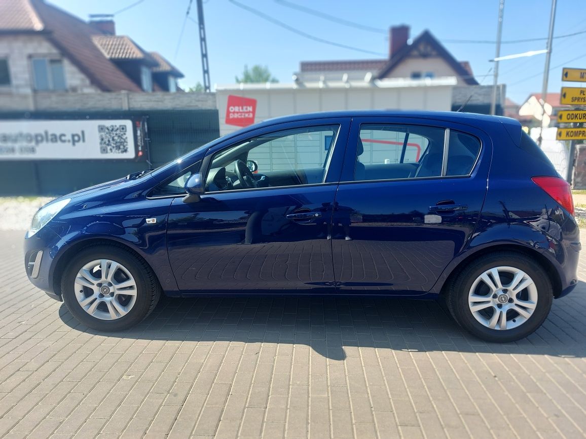 Ładny Opel CORSA D * Niski Przebieg * Uchwyt Na Rowery * 1.4 Benzyna