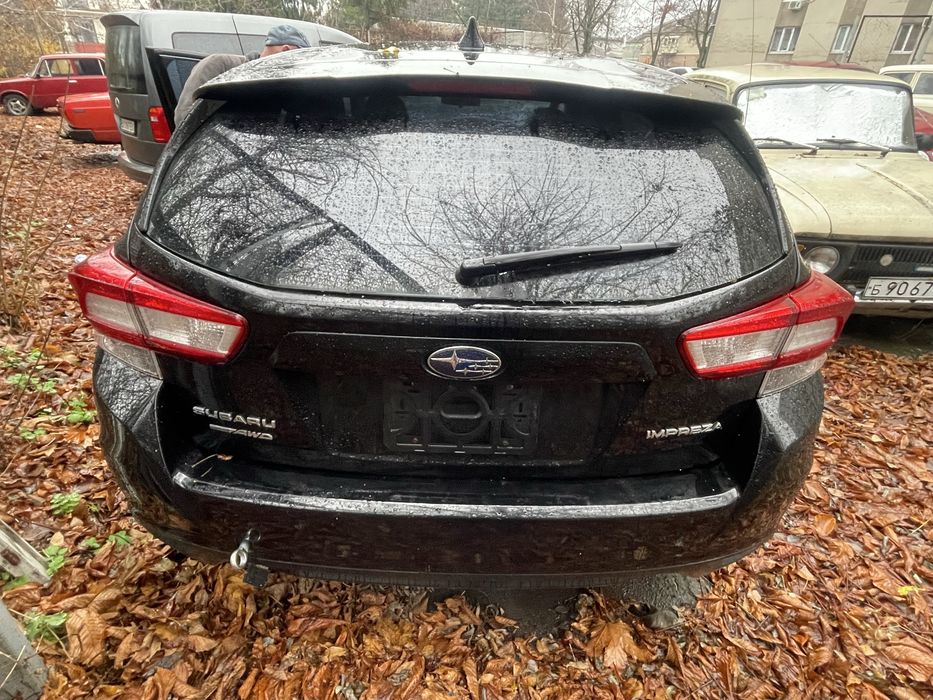 Продам Subaru impreza 2017 год , после дтп