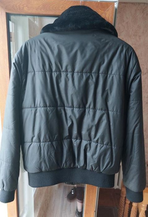 Зимова чоловіча куртка