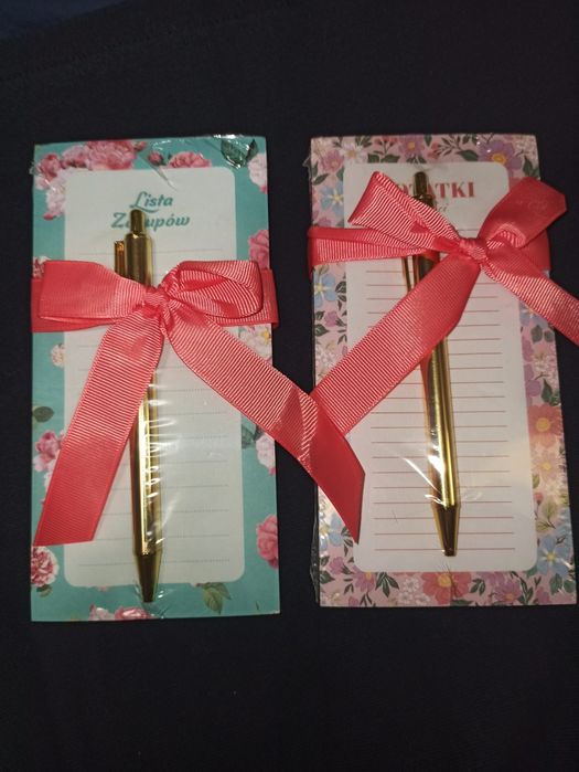 Nowy. Zestaw notes z długopisem.