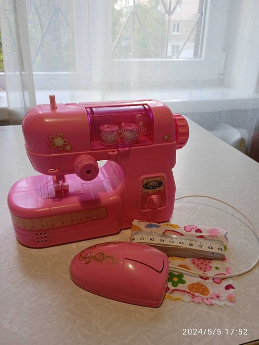 Детская швейная машина