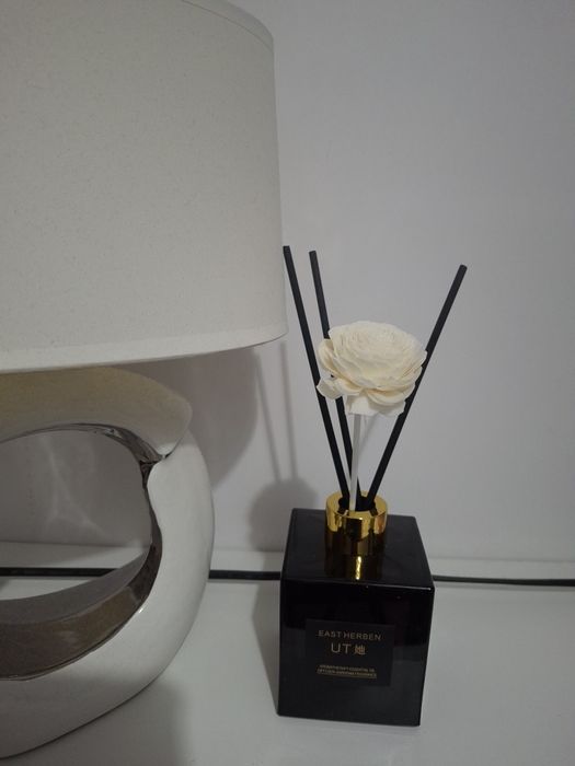 Dyfuzor zapachowy z patyczkami